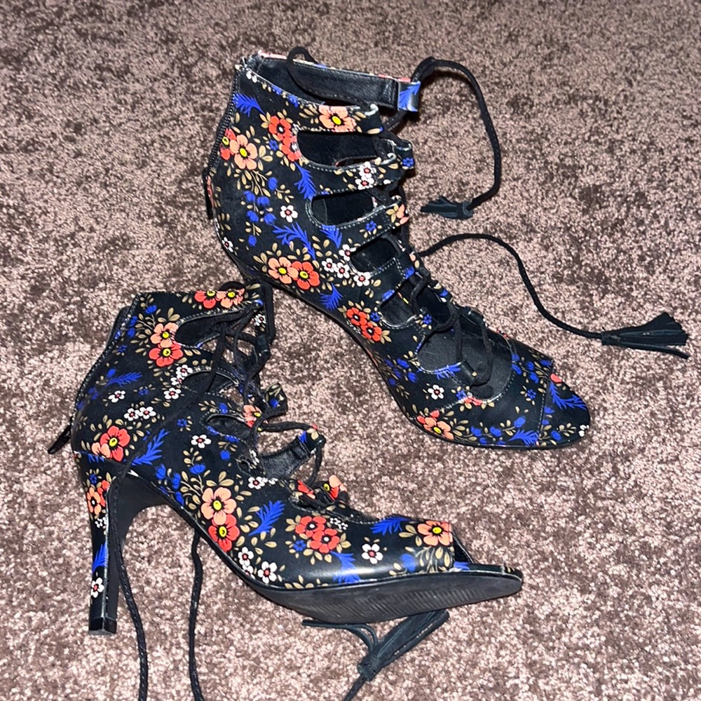 Guess lace up stilettos.  Size 7, worn once.